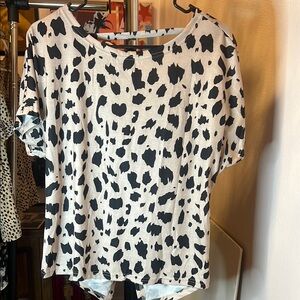 Stylish Black and White Women's Top